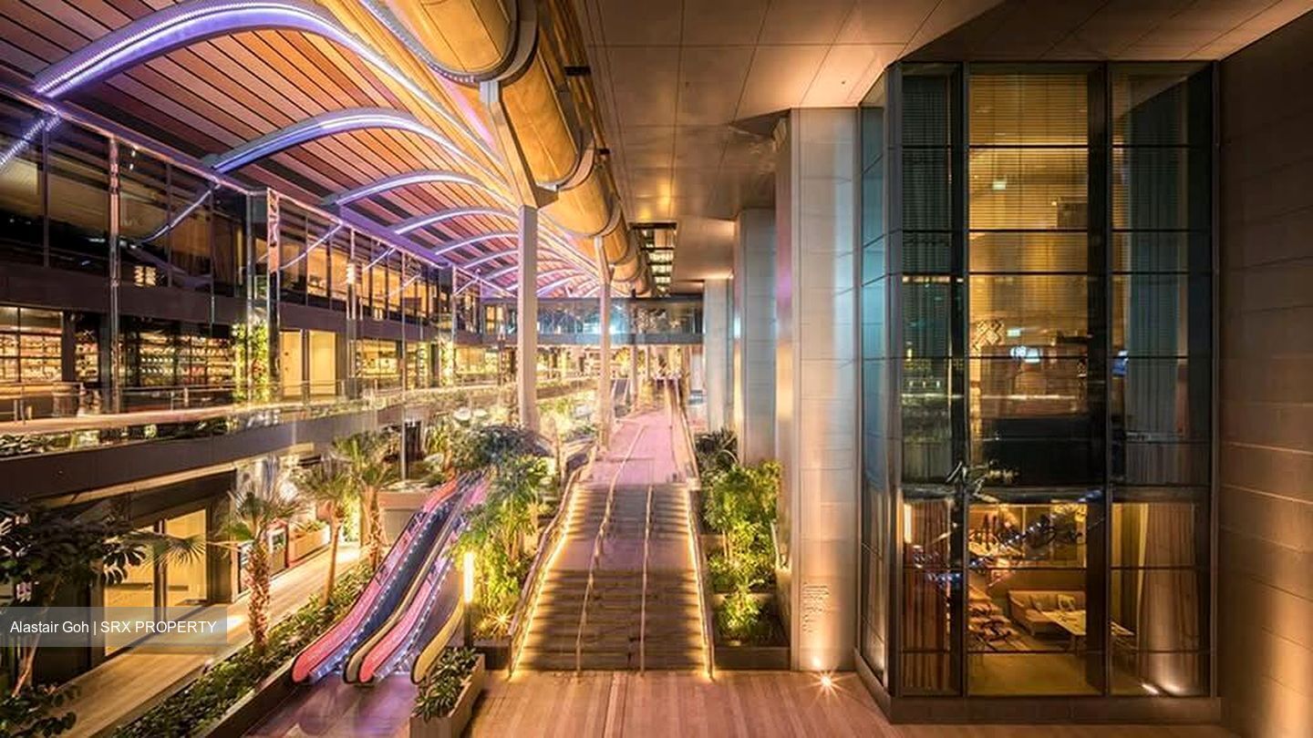 Esplanade Mall (D1), Retail #582144371